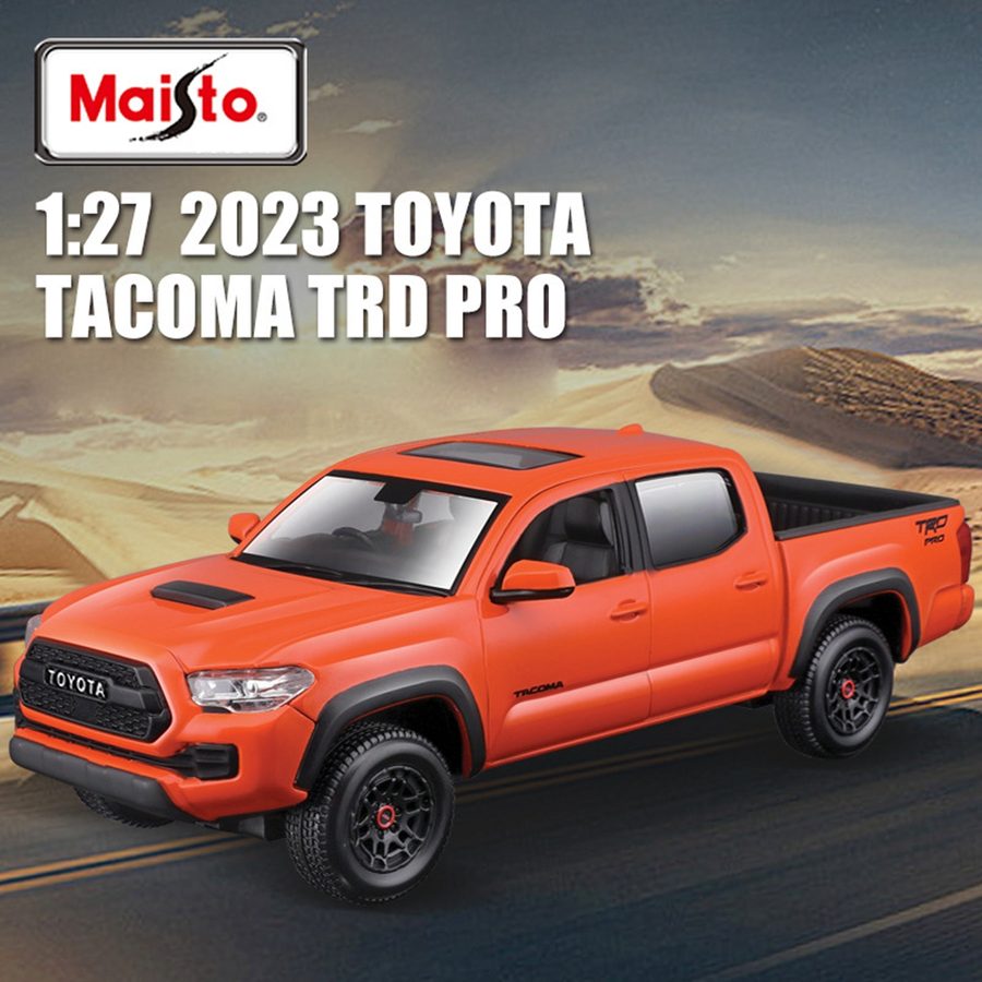 Maisto 1:27 RC Car 24